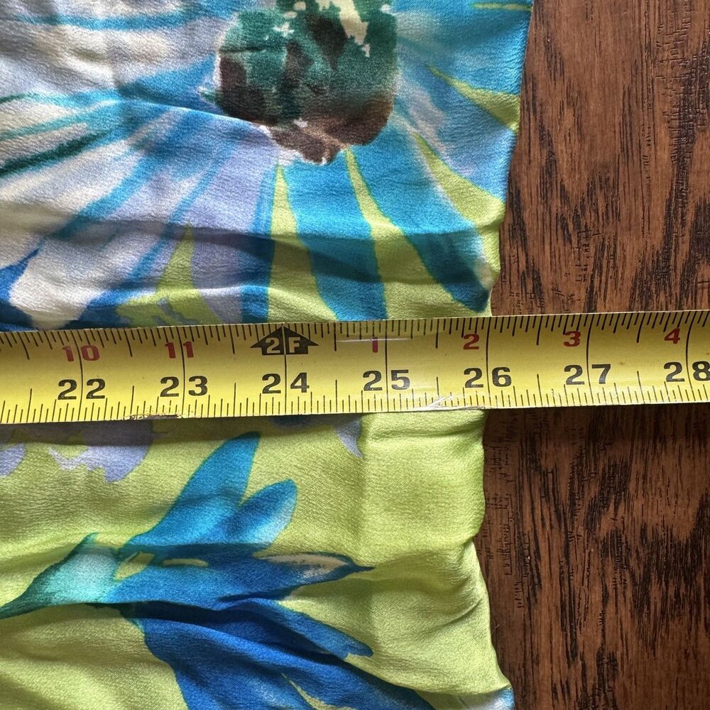 Ellen Tracy Scarf 100% Silk Blue Green Floral Flowers Spring Watercolor 11x52 - Picture 6 of 6